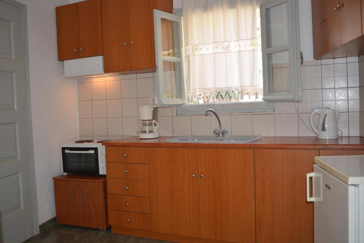 Klados Studios & Apartments Cherronisos  Buitenkant foto