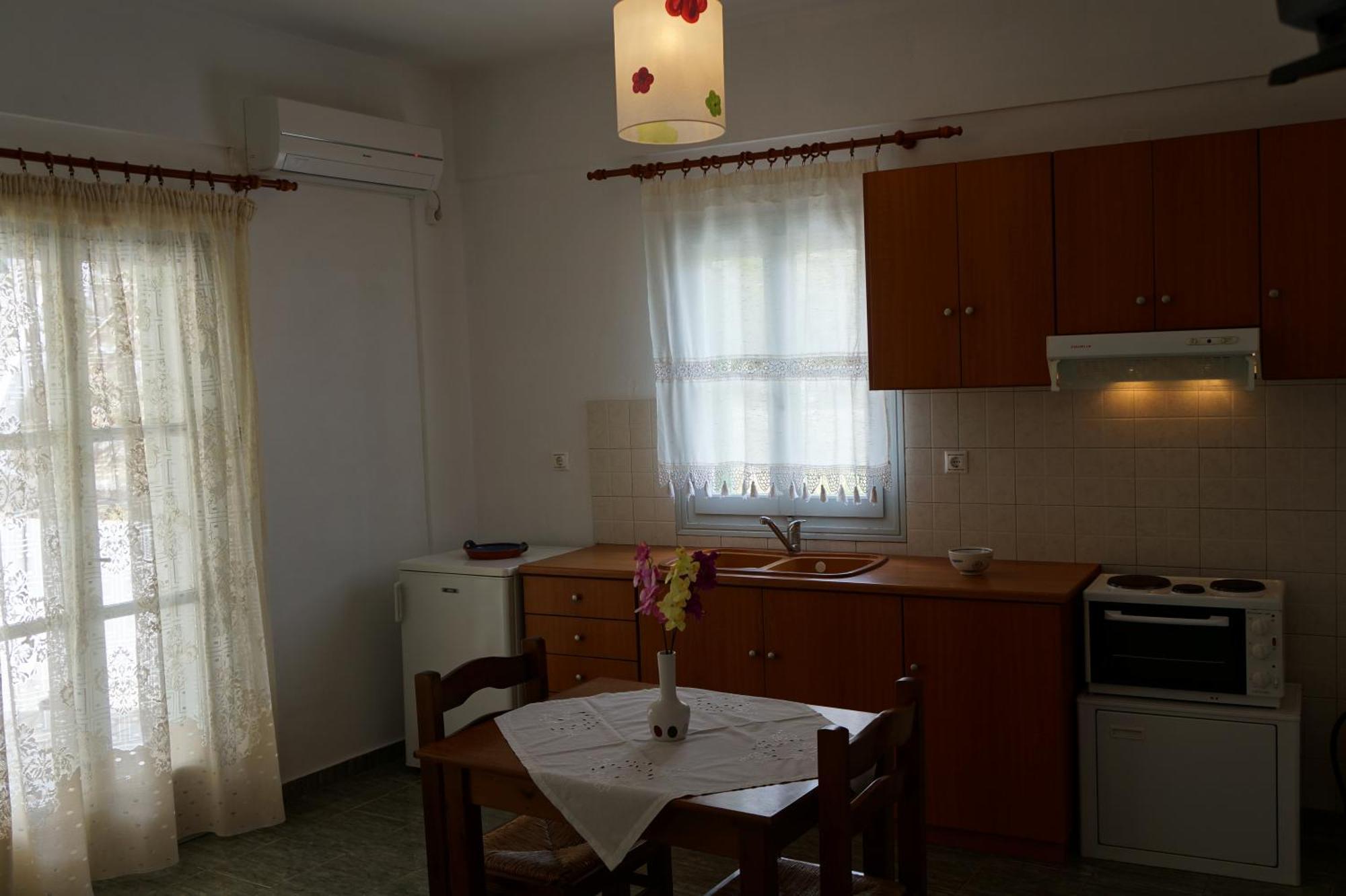 Klados Studios & Apartments Cherronisos  Buitenkant foto