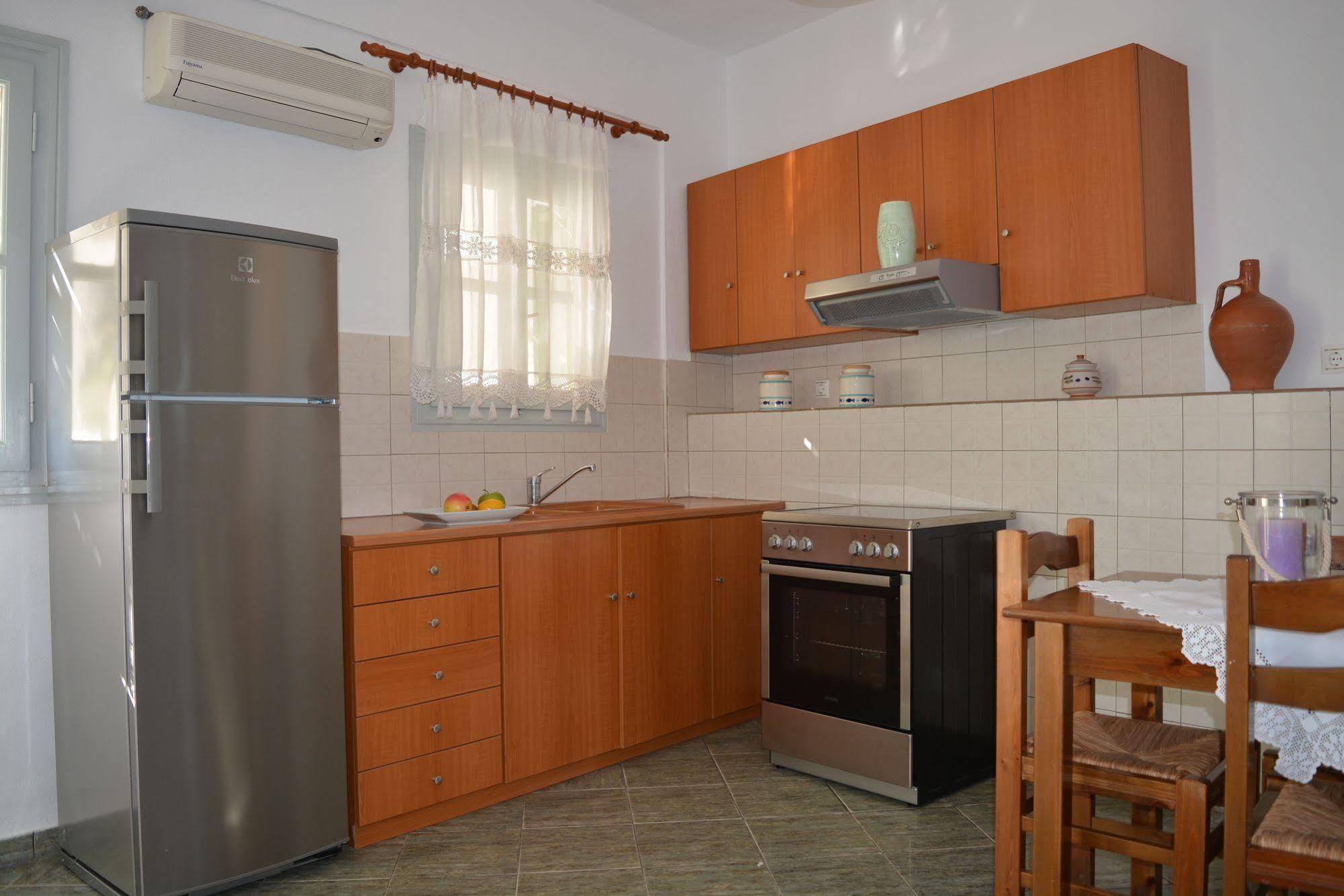 Klados Studios & Apartments Cherronisos  Buitenkant foto